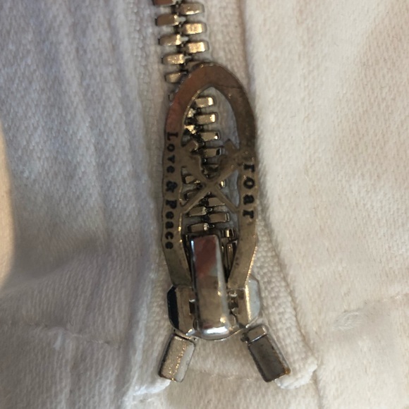 ROAR- Guns White Denim Embellished Jacket - Picture 9 of 10